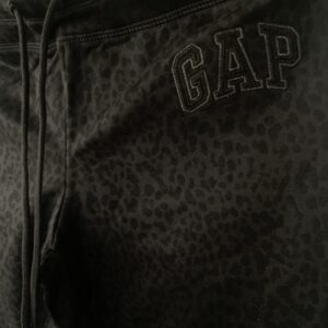 Buzo animal print Gap