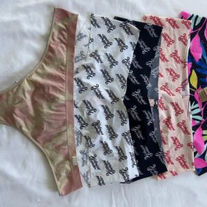Pack 5, 4 cheekster 1 thong