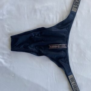 Calzón modelo thong